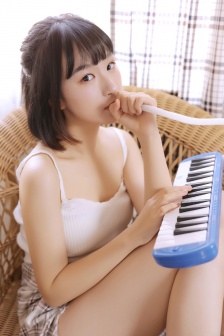 浊白浓浆从大腿根处流